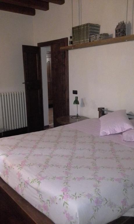 B&B Ai Tre Confini Monzambano Eksteriør bilde